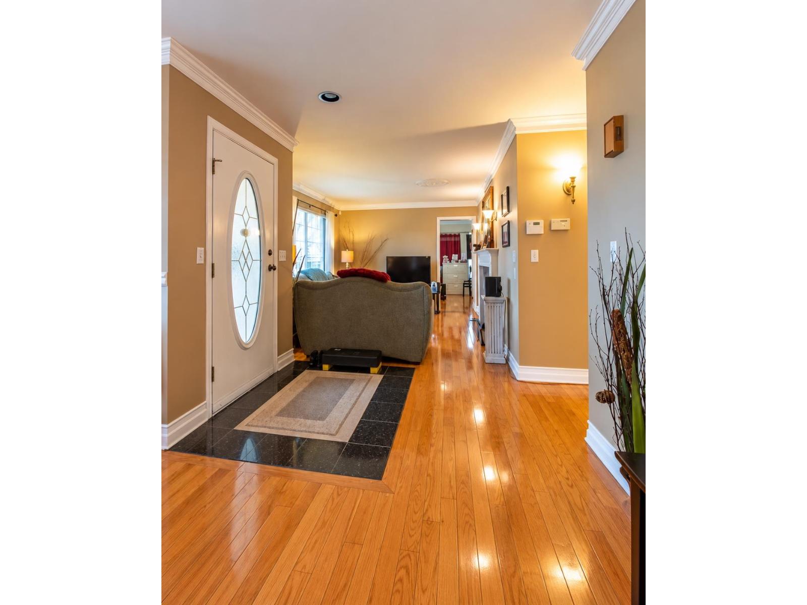 16490 84a Avenue Property Photo 5