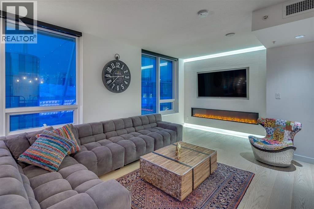 Ph2015 68 Smithe Street Property Photo 4