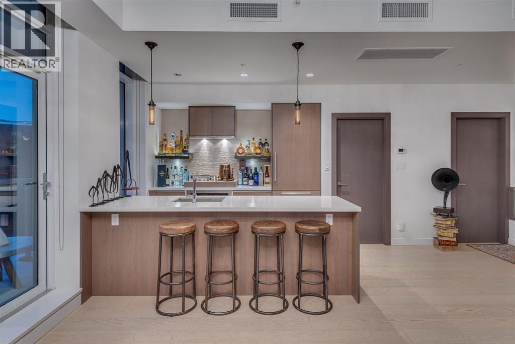 Ph2015 68 Smithe Street Property Photo 8