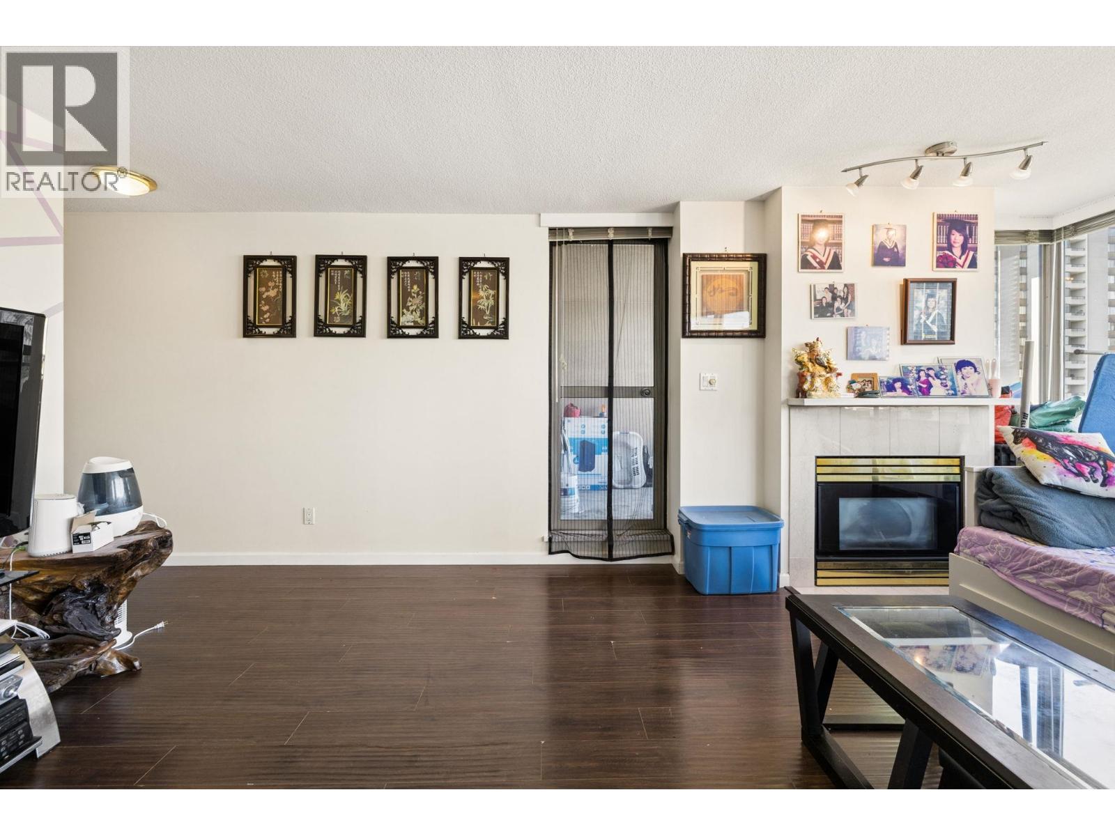1606 9633 Manchester Drive Property Photo 14
