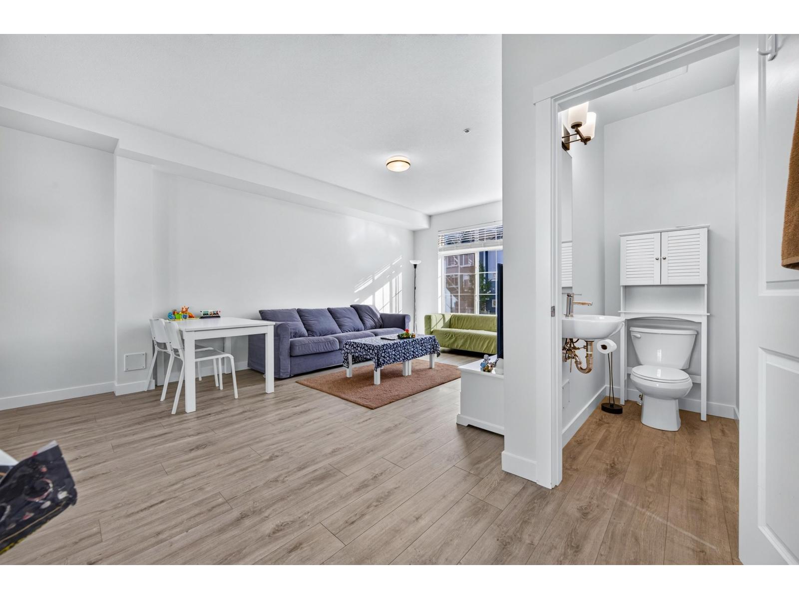 122 20180 84 Avenue Property Photo 19