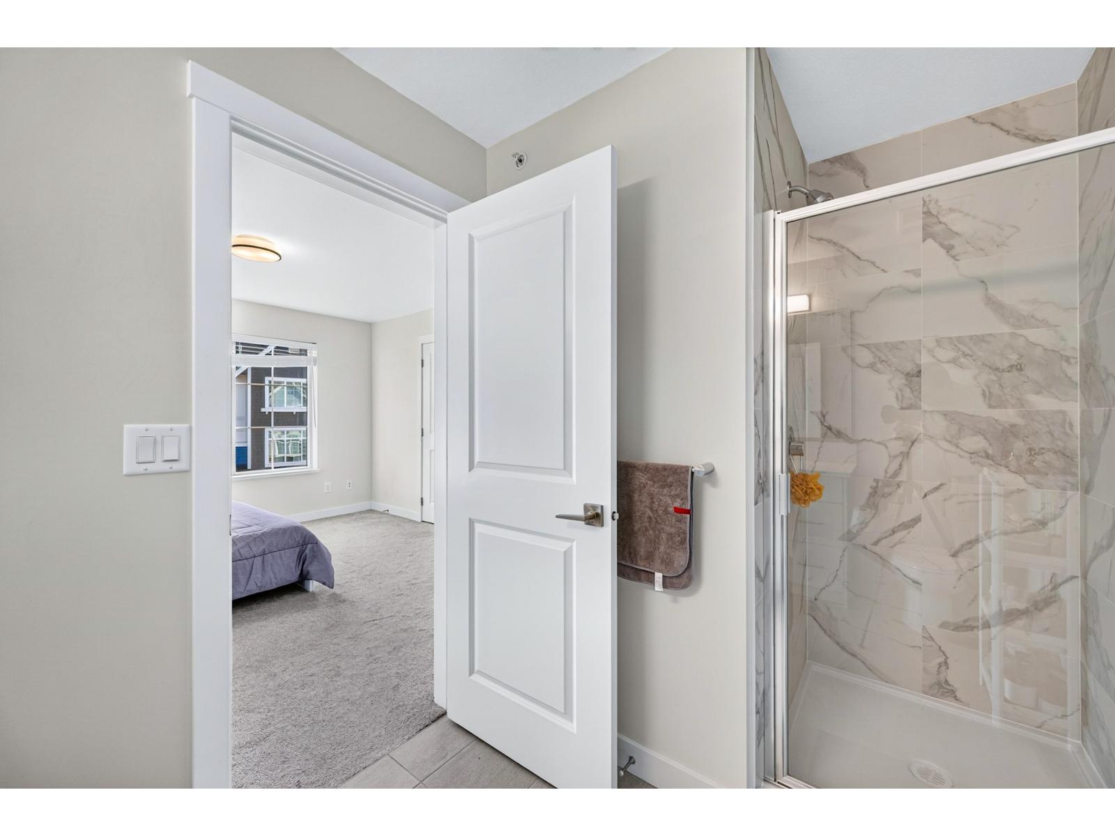 122 20180 84 Avenue Property Photo 24