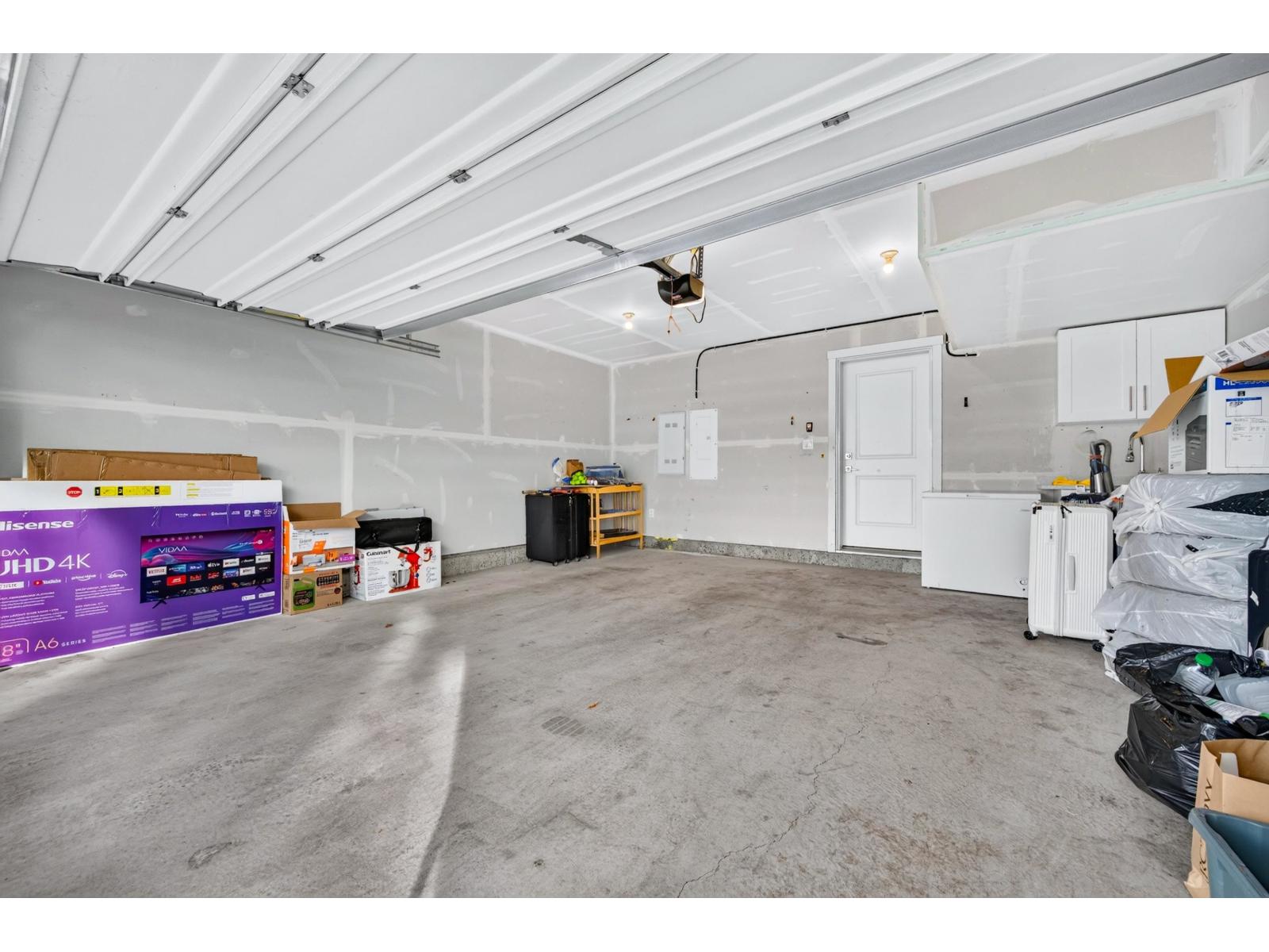 122 20180 84 Avenue Property Photo 32