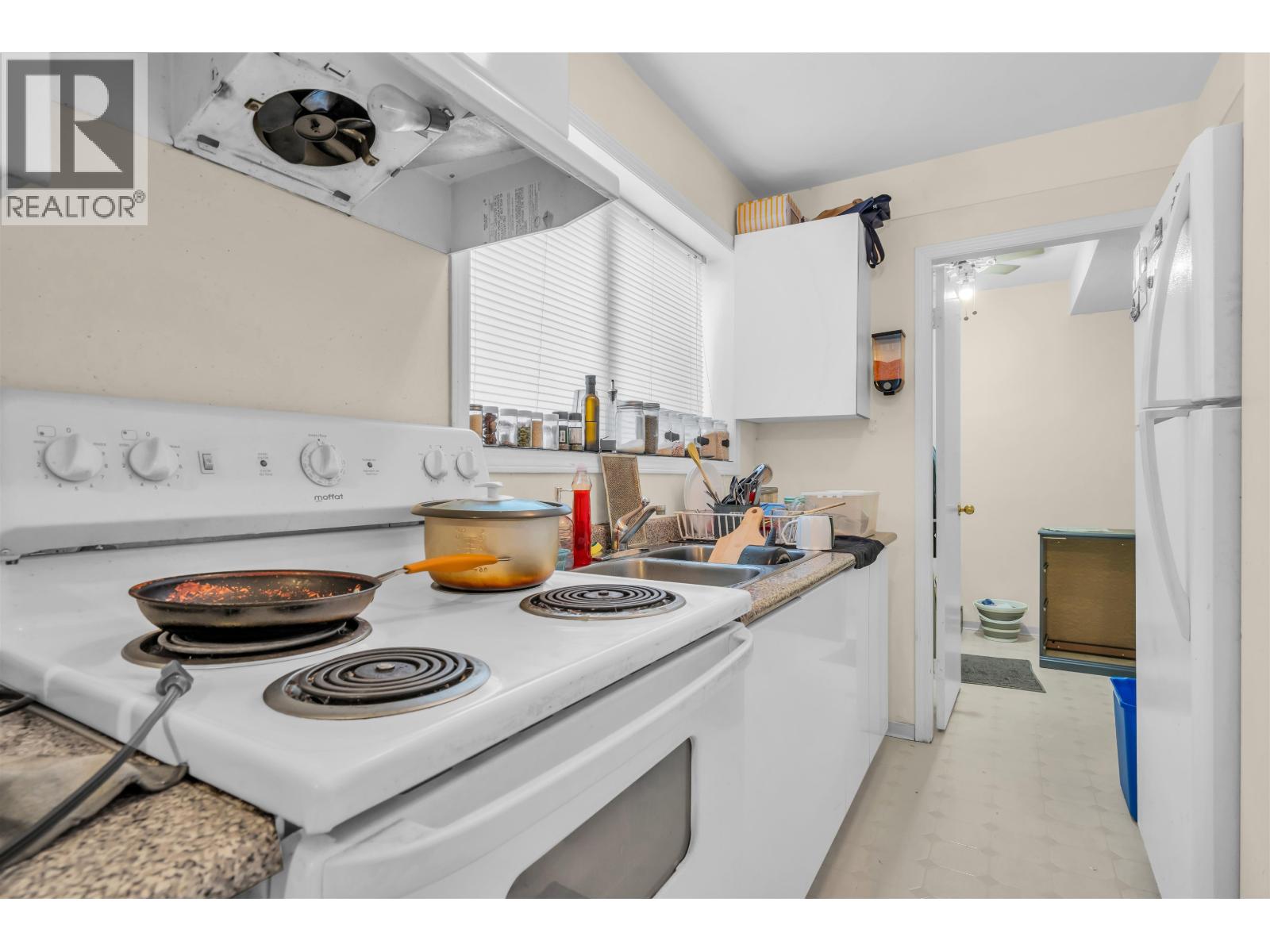 8758 Crest Drive Property Photo 35