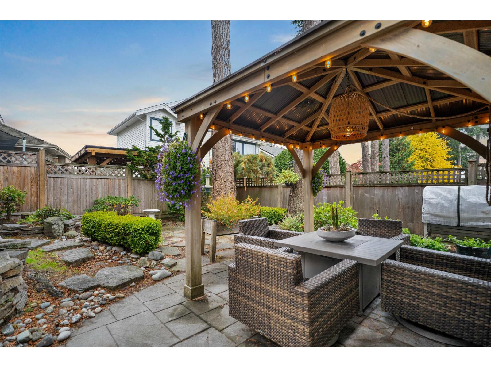 14838 34 Avenue Property Photo 22