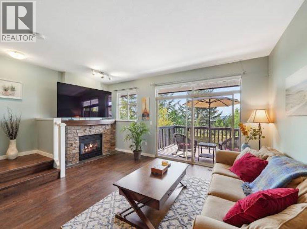 320 Decaire Street Property Photo 1