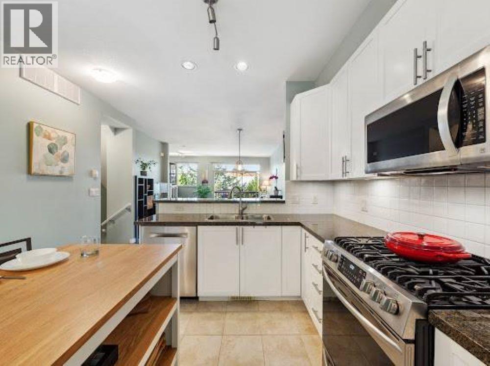 320 Decaire Street Property Photo 10