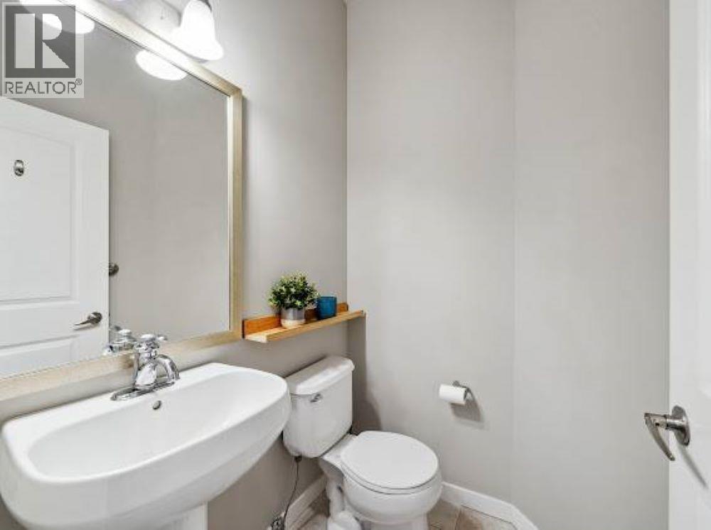 320 Decaire Street Property Photo 12