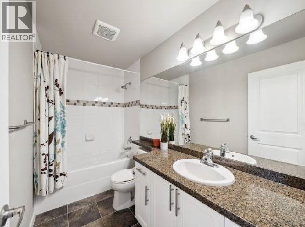 320 Decaire Street Property Photo 18