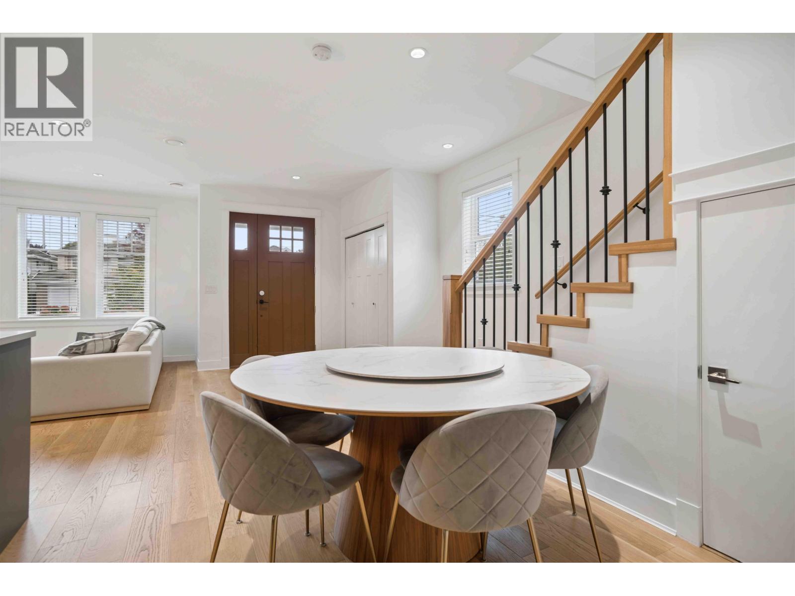 5680 Williams Road Property Photo 14