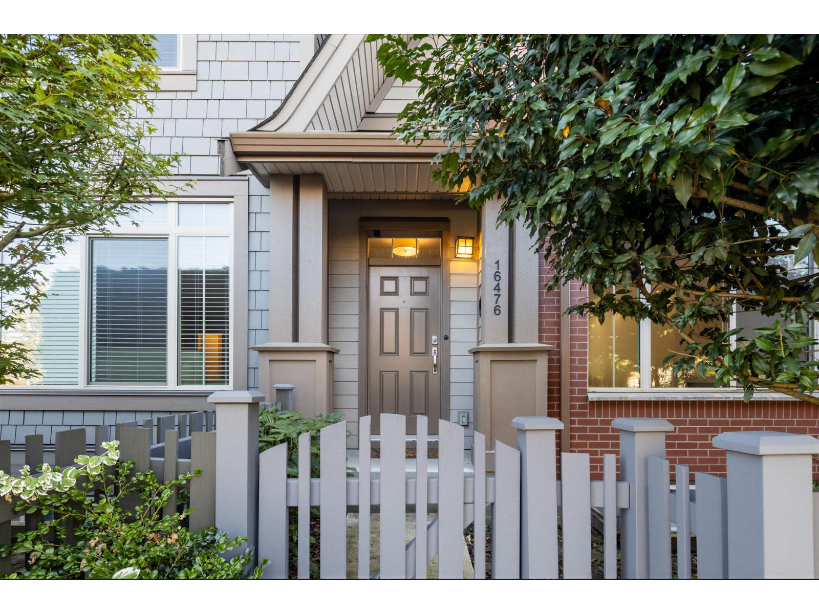 16476 24a Avenue Property Photo 2