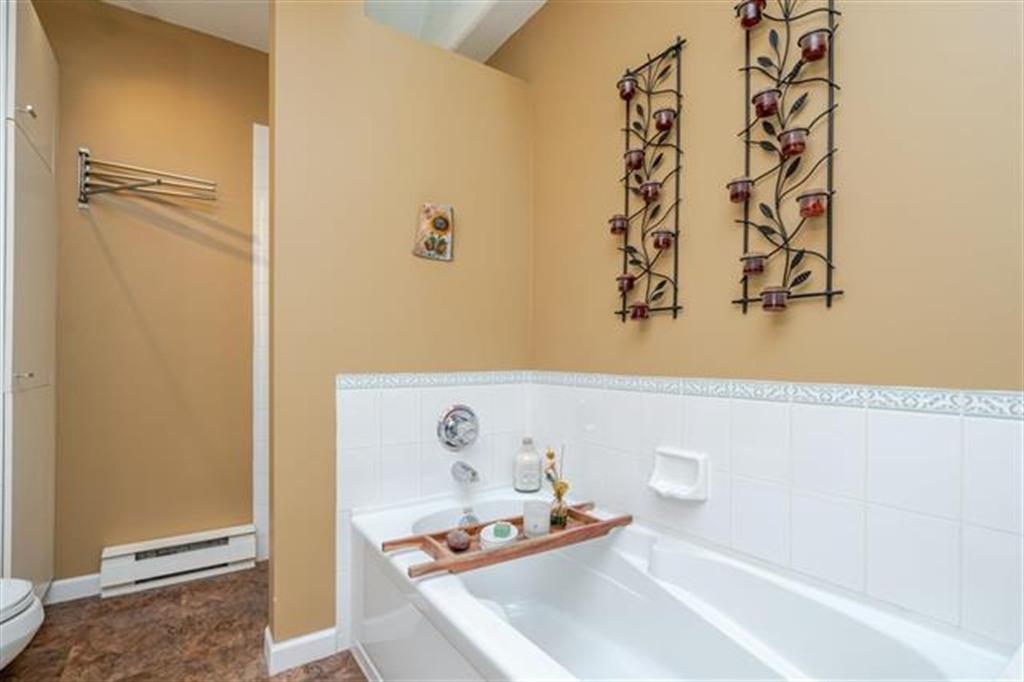 70 8930 Walnut Grove Drive Property Photo 21