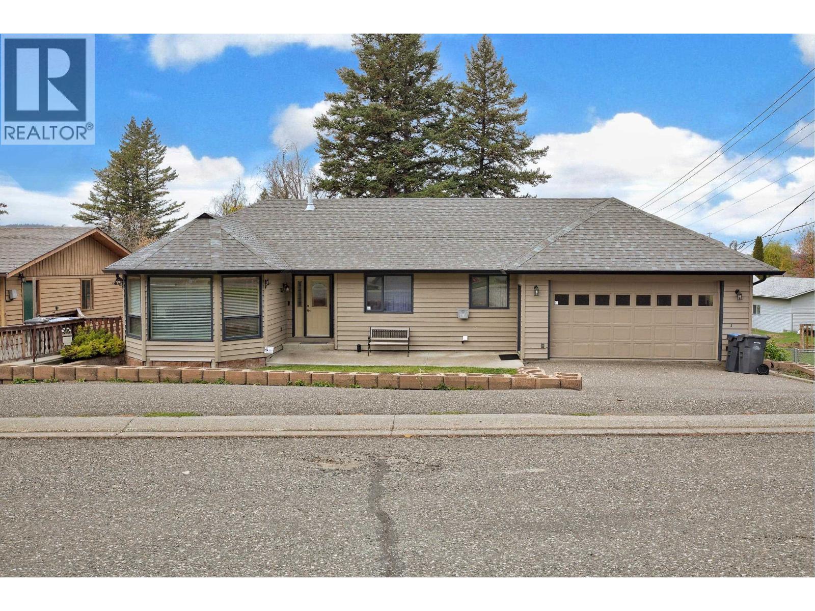 599 Pearkes Drive Property Photo 1