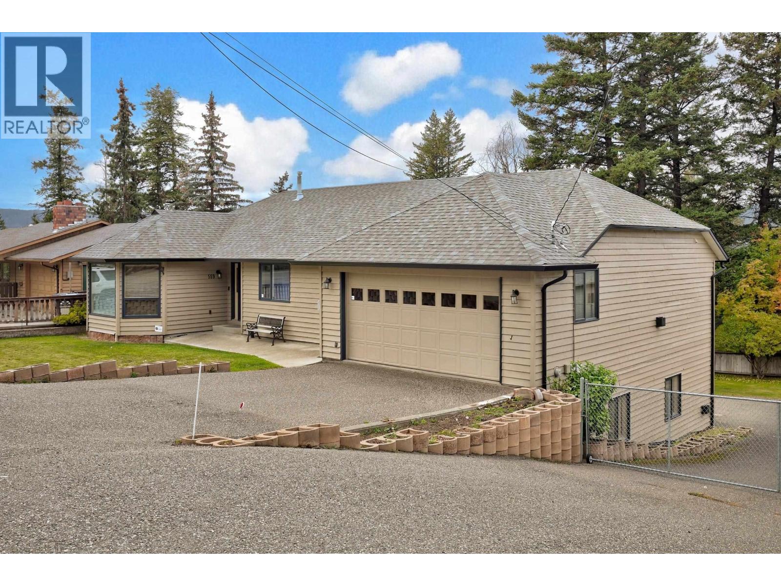 599 Pearkes Drive Property Photo 3