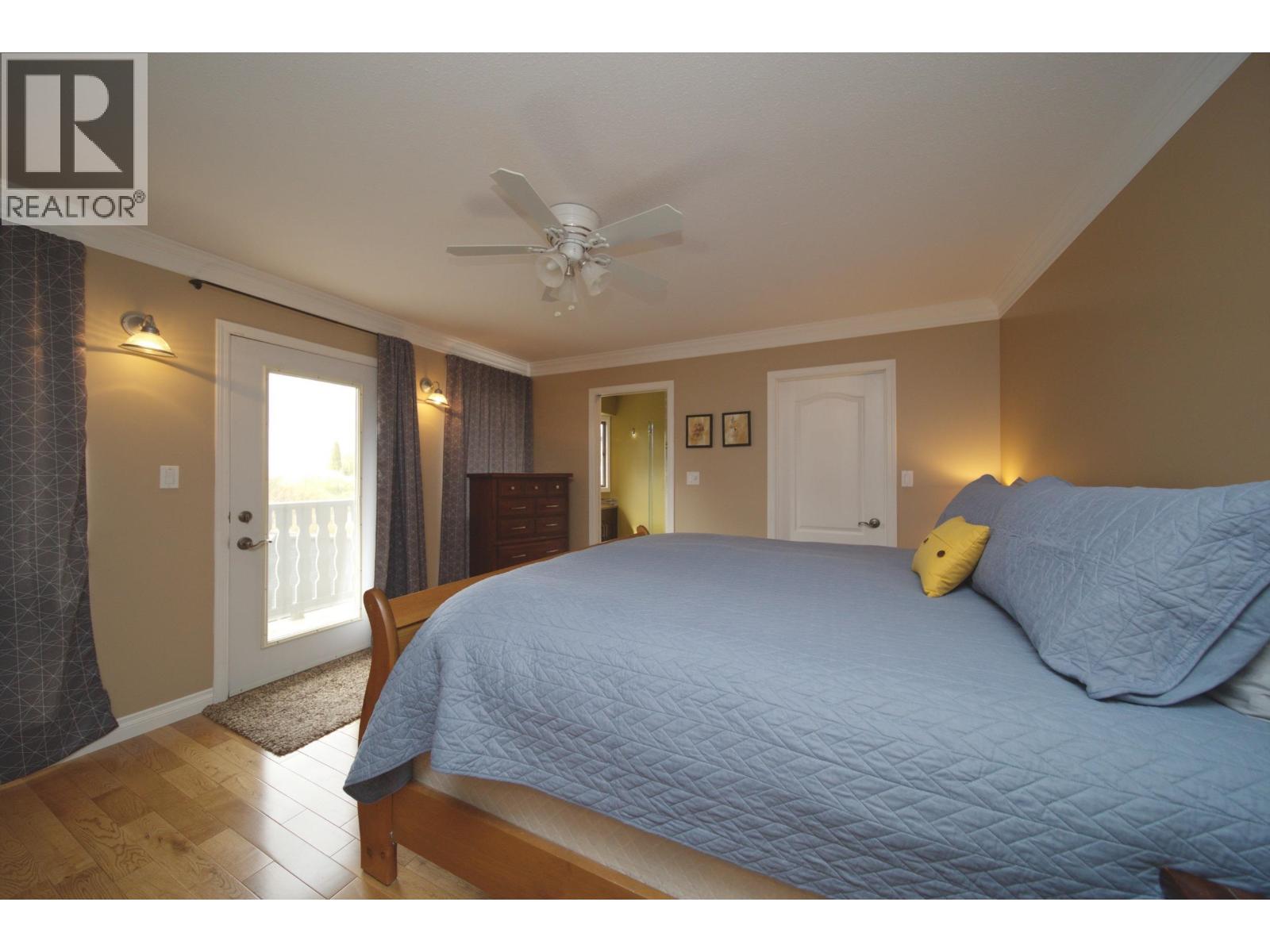 599 Pearkes Drive Property Photo 23