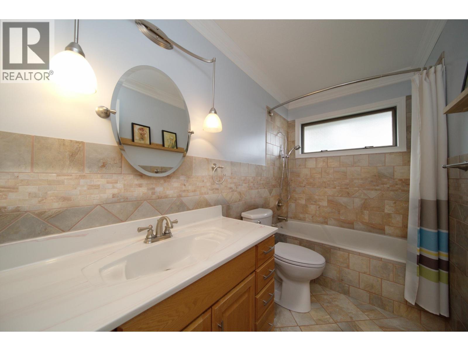 599 Pearkes Drive Property Photo 28