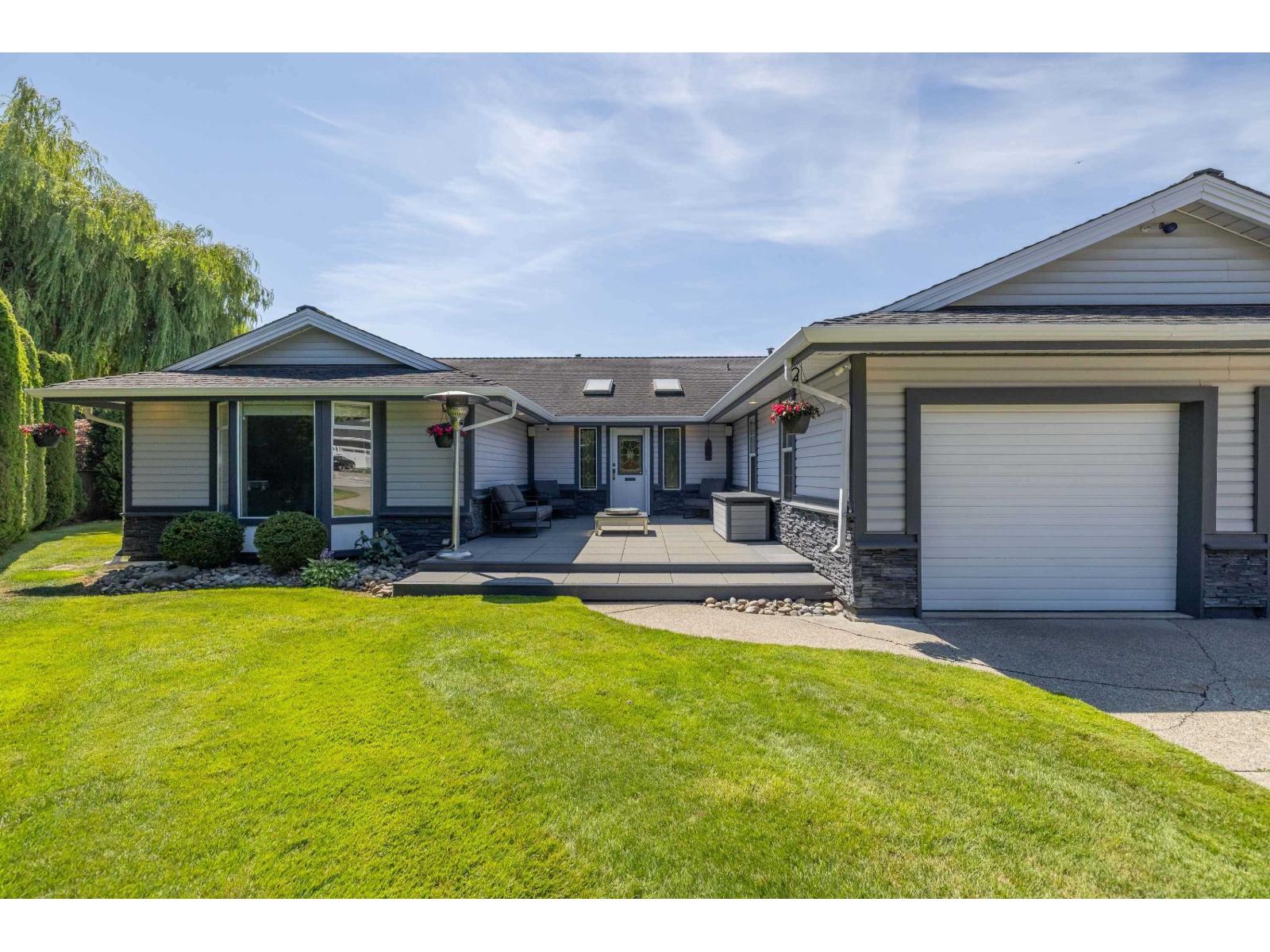15430 Kilmore Close Property Photo 2