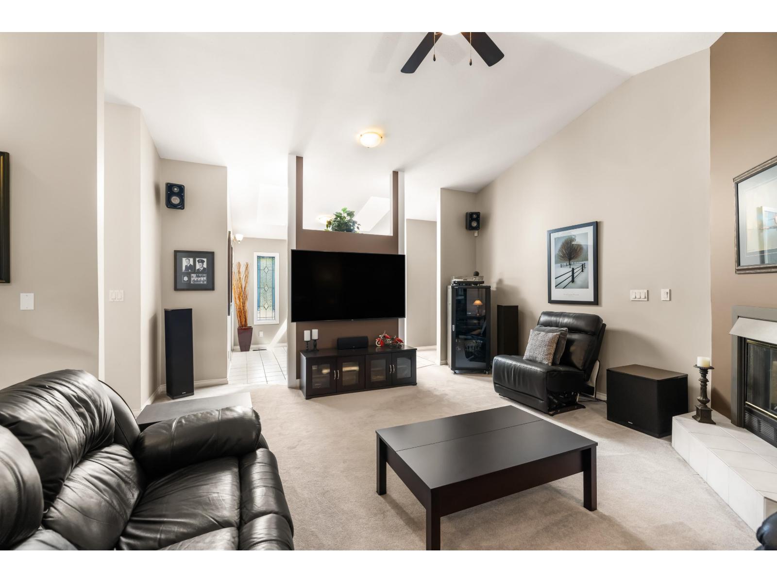 15430 Kilmore Close Property Photo 7