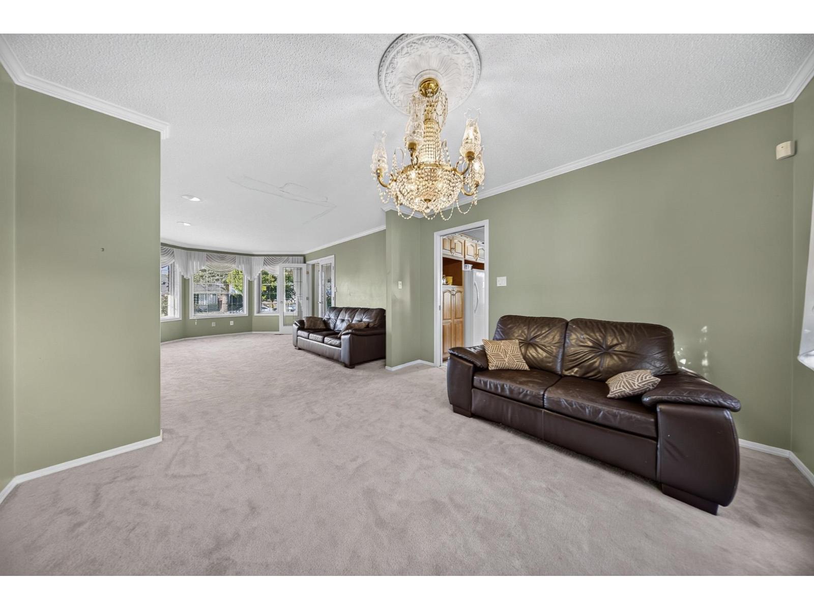 6973 Coach Lamp Drive Property Photo 12