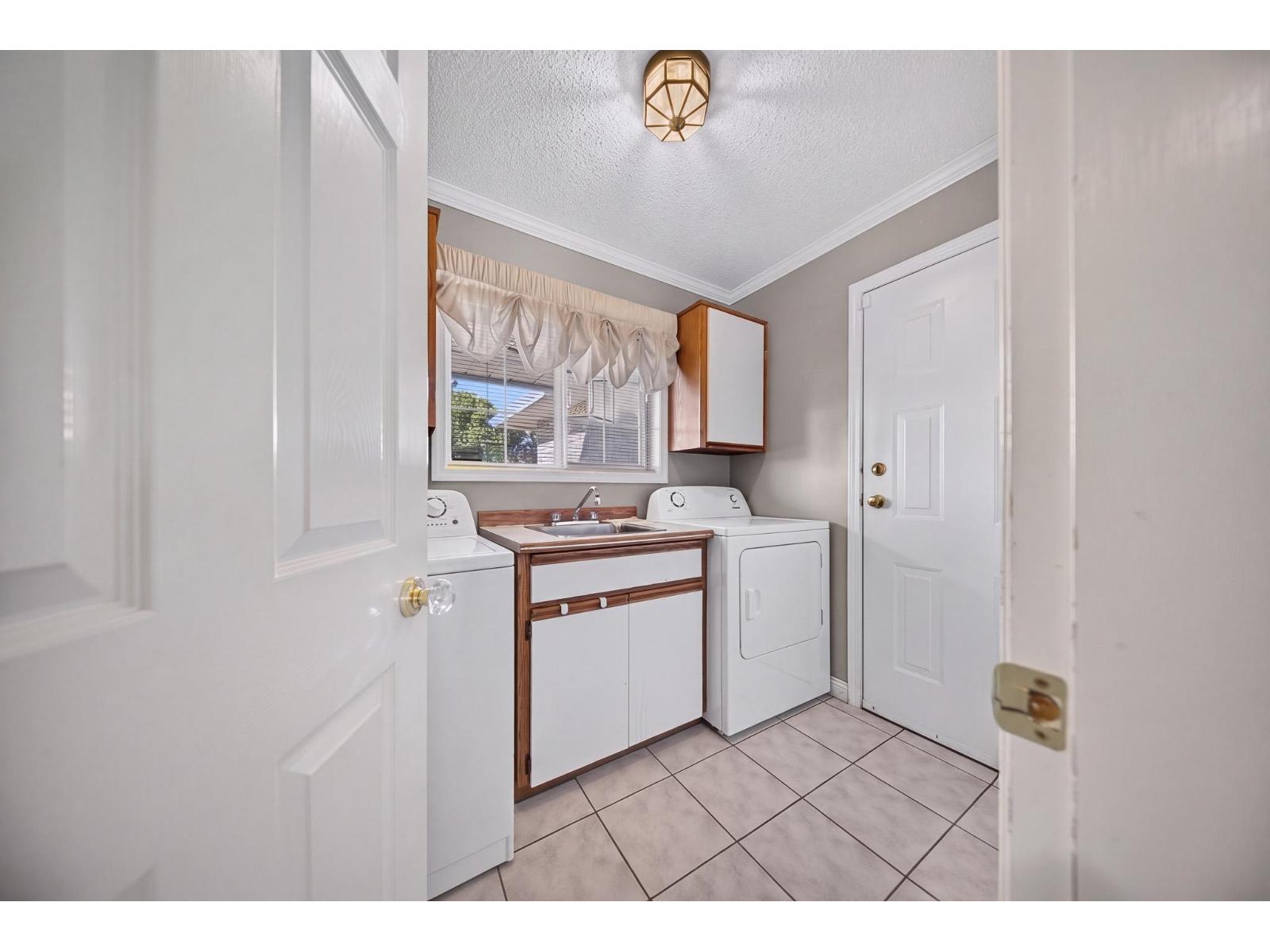 6973 Coach Lamp Drive Property Photo 20