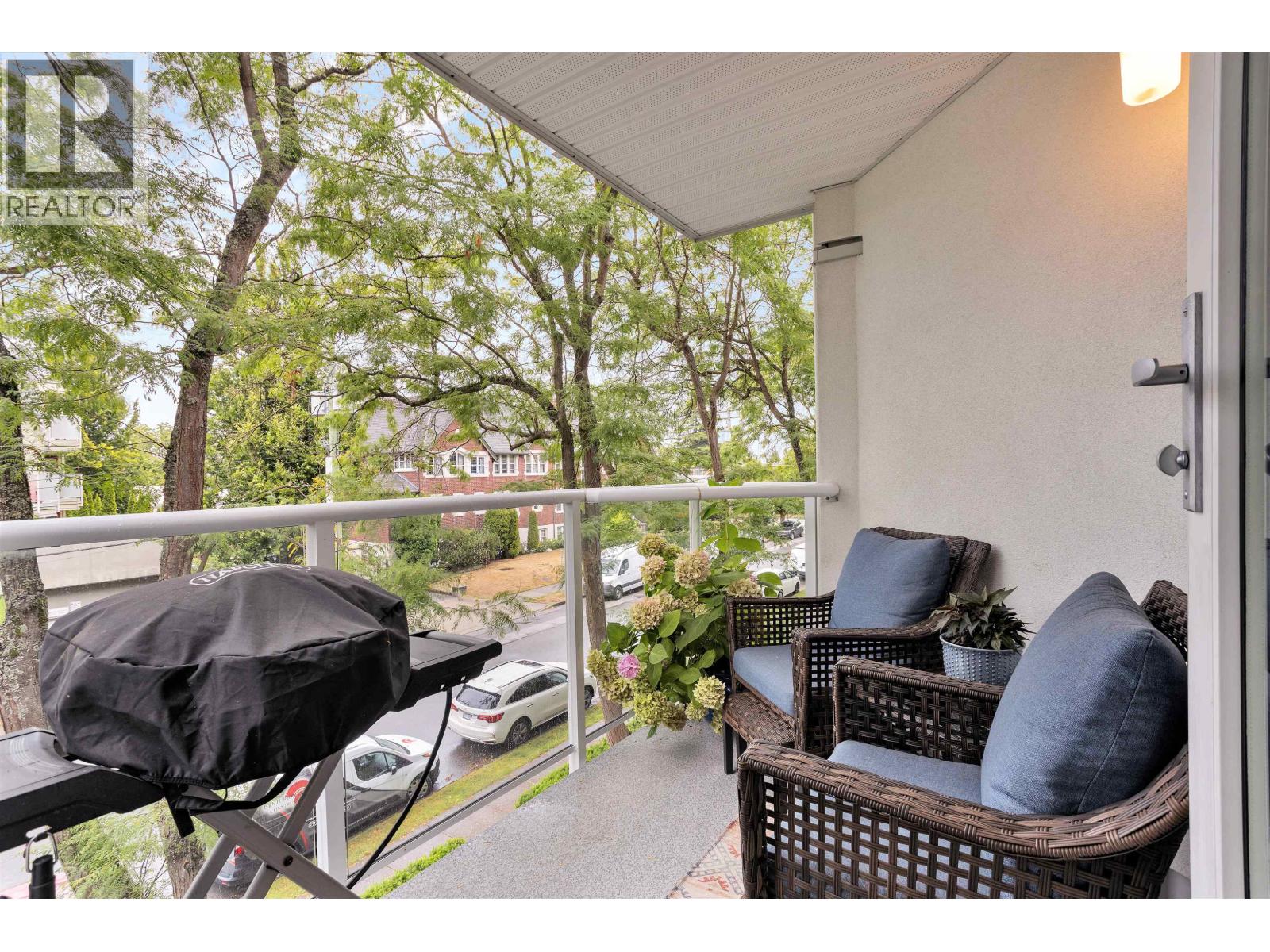 315 2020 W 8th Avenue Property Photo 16