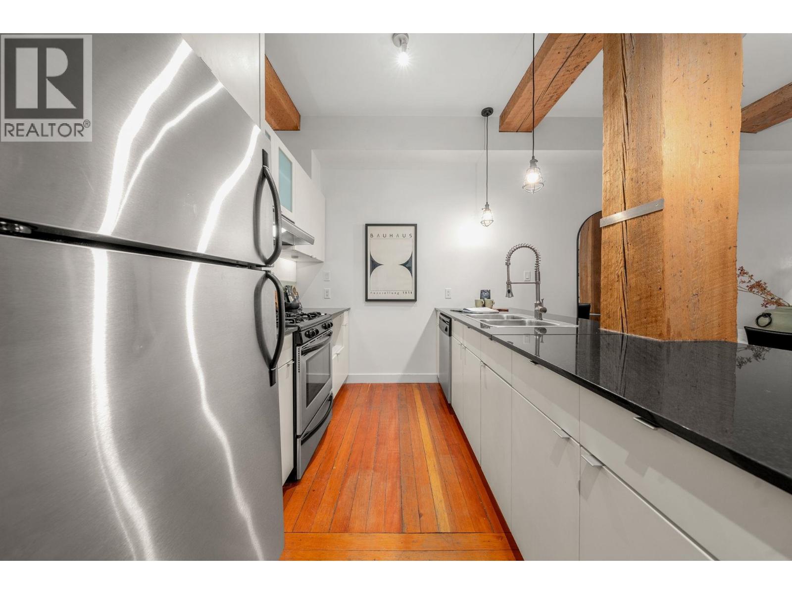 204 310 Water Street Property Photo 13