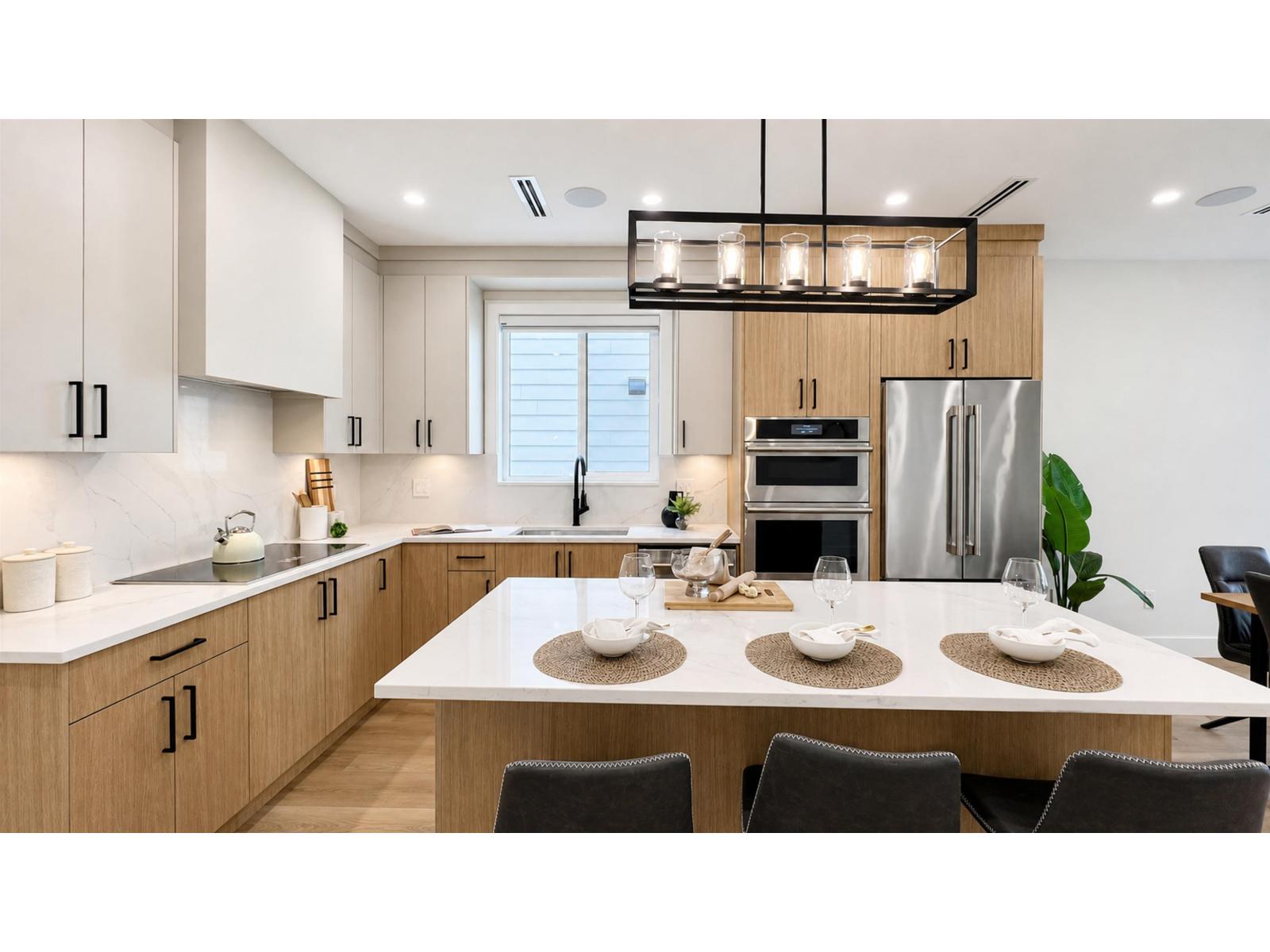 16521 20 Avenue Property Photo 12