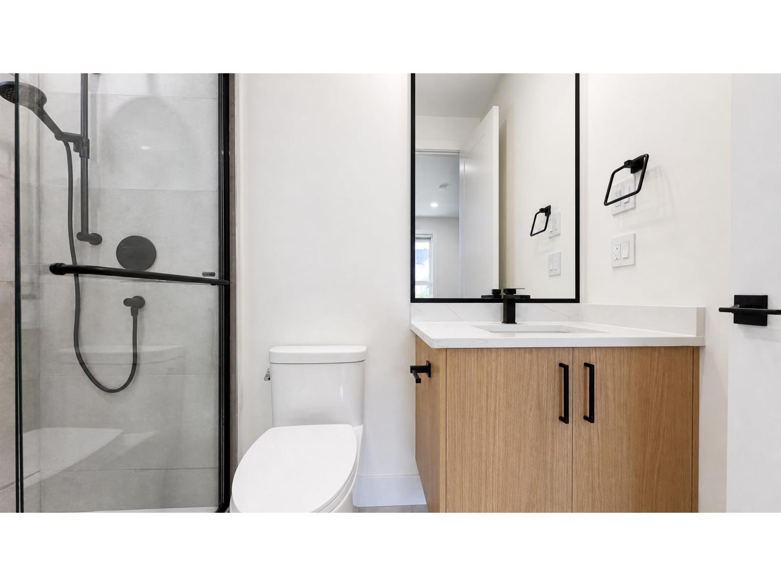 16521 20 Avenue Property Photo 25