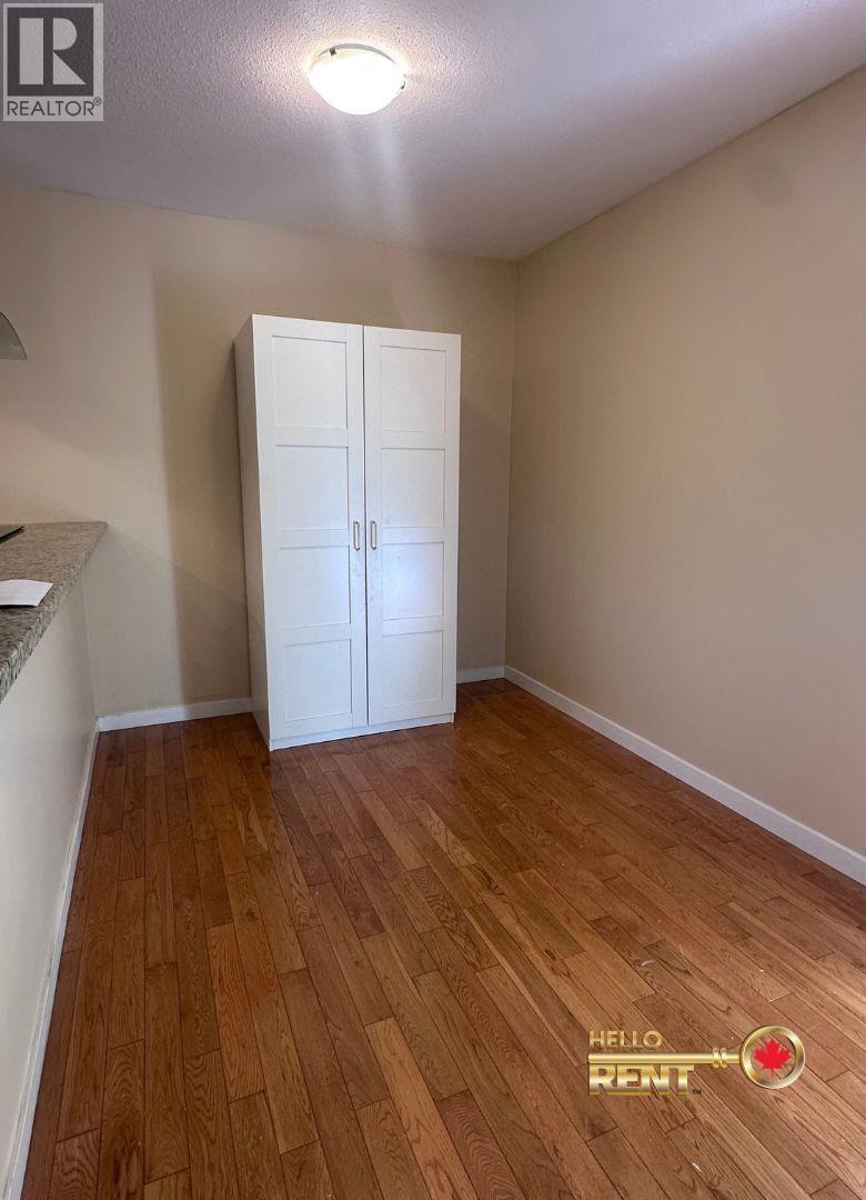 620 Mahon Avenue Property Photo 7
