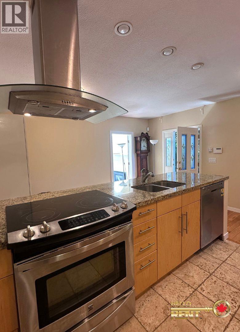 620 Mahon Avenue Property Photo 8