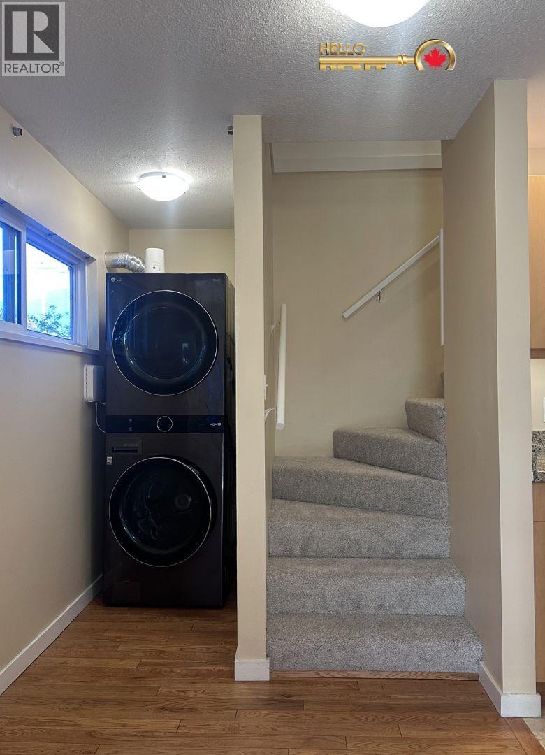 620 Mahon Avenue Property Photo 12