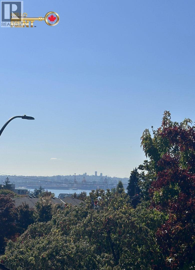 620 Mahon Avenue Property Photo 24