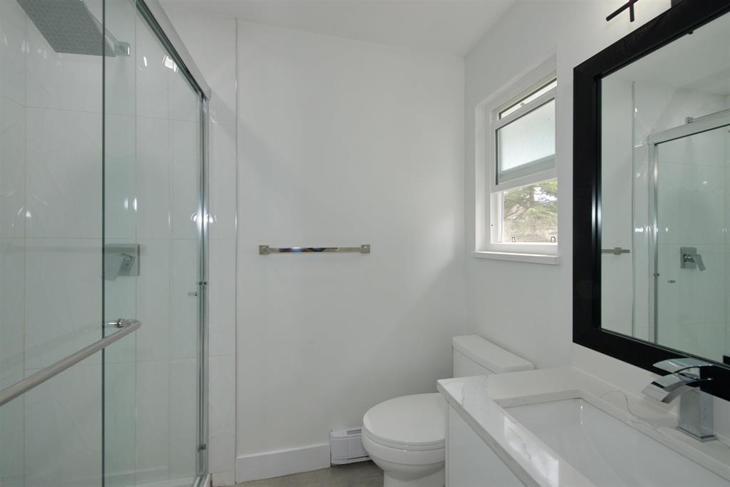 6049 133a Street Property Photo 24