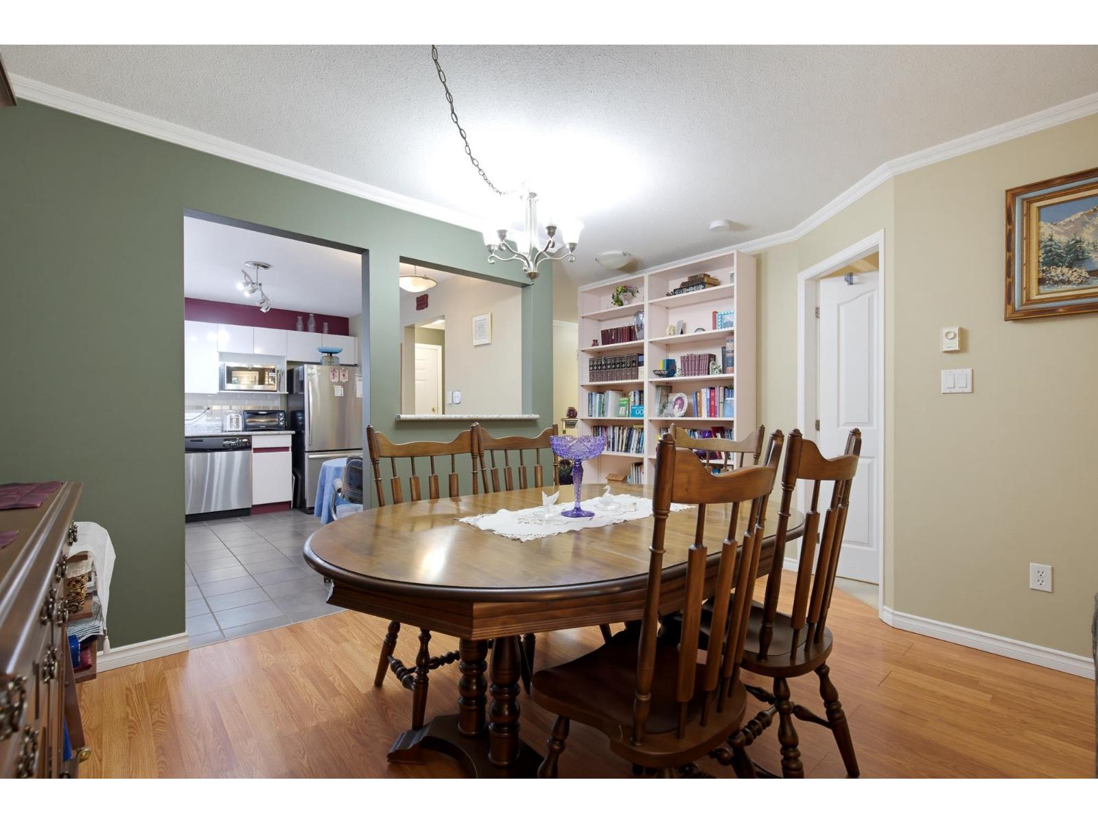 208 33280 E Bourquin Crescent Property Photo 16