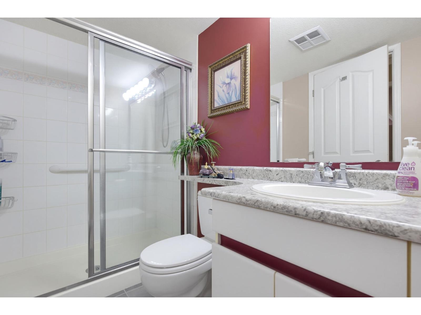 208 33280 E Bourquin Crescent Property Photo 27
