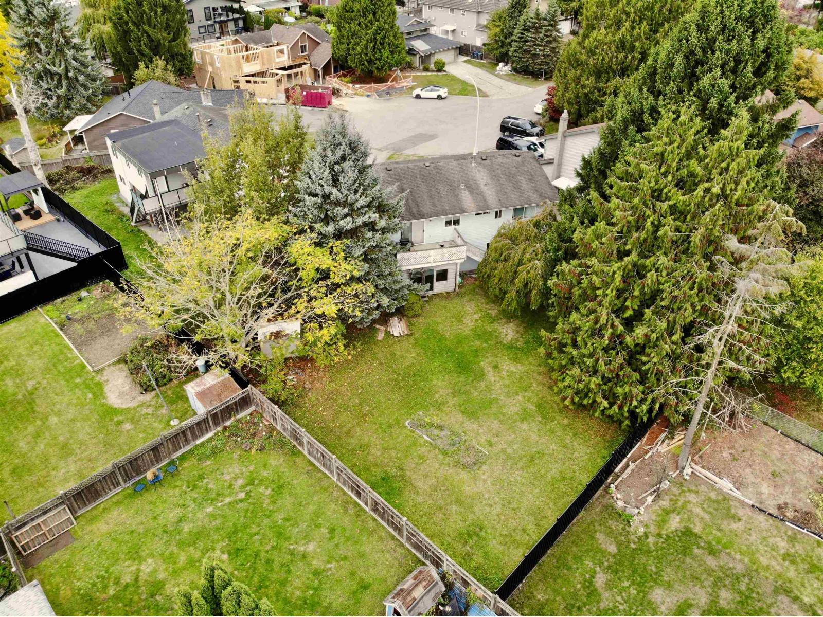 6728 134a Street Property Photo 4