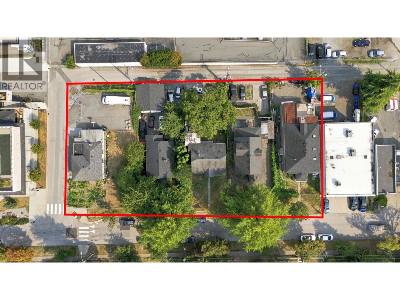 452 Rousseau Street Property Photo 7