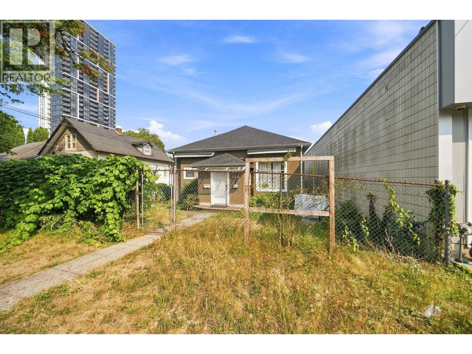 452 Rousseau Street Property Photo 9