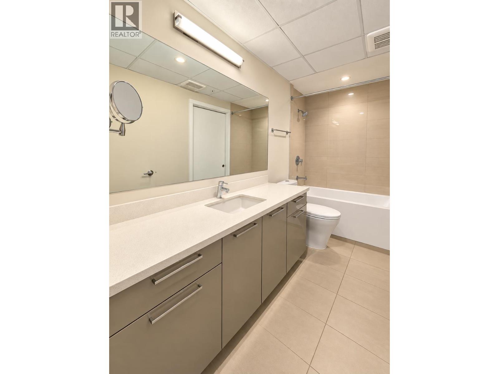 418 10177 River Drive Property Photo 16
