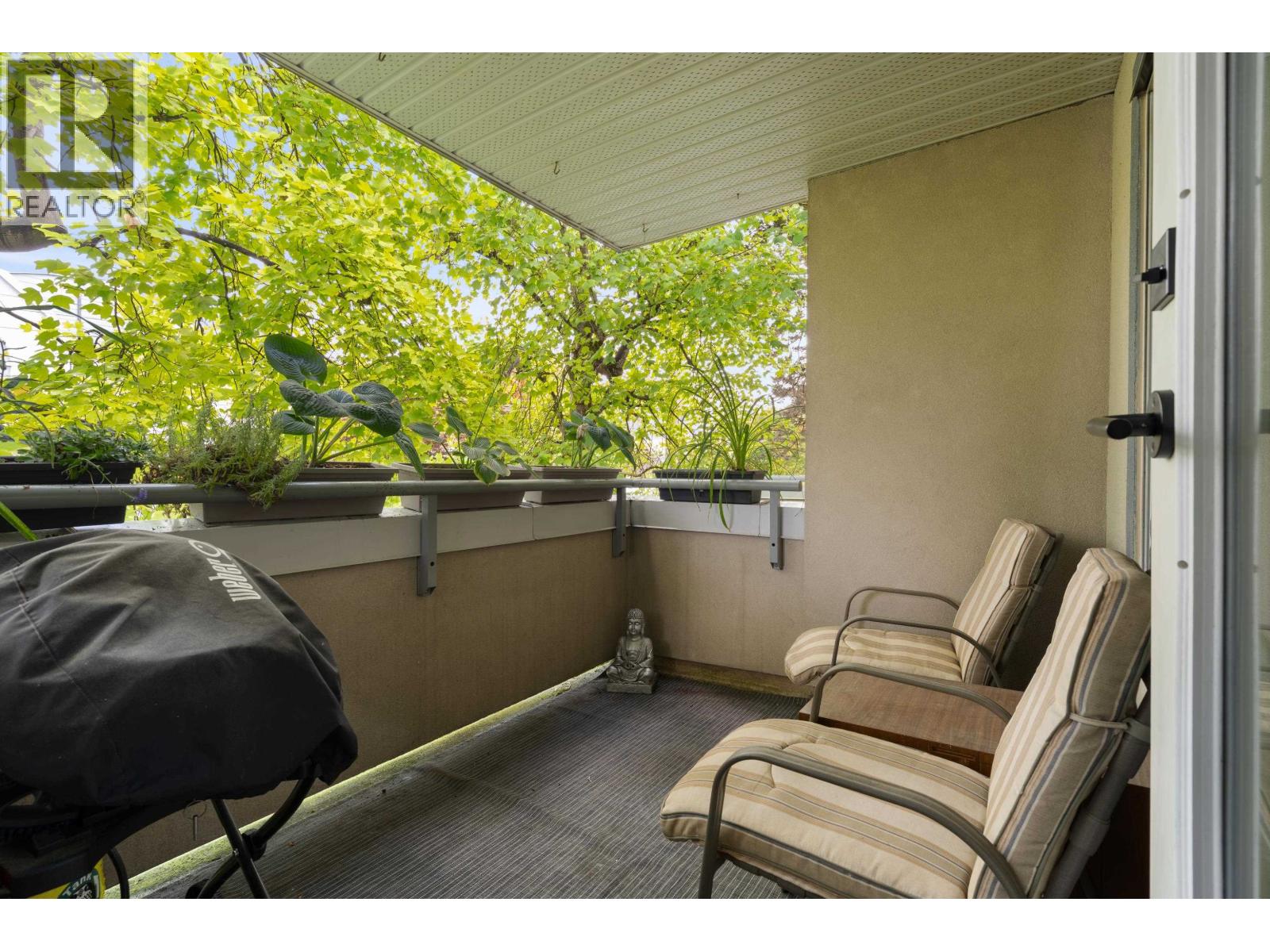825 W 15th Avenue Property Photo 27