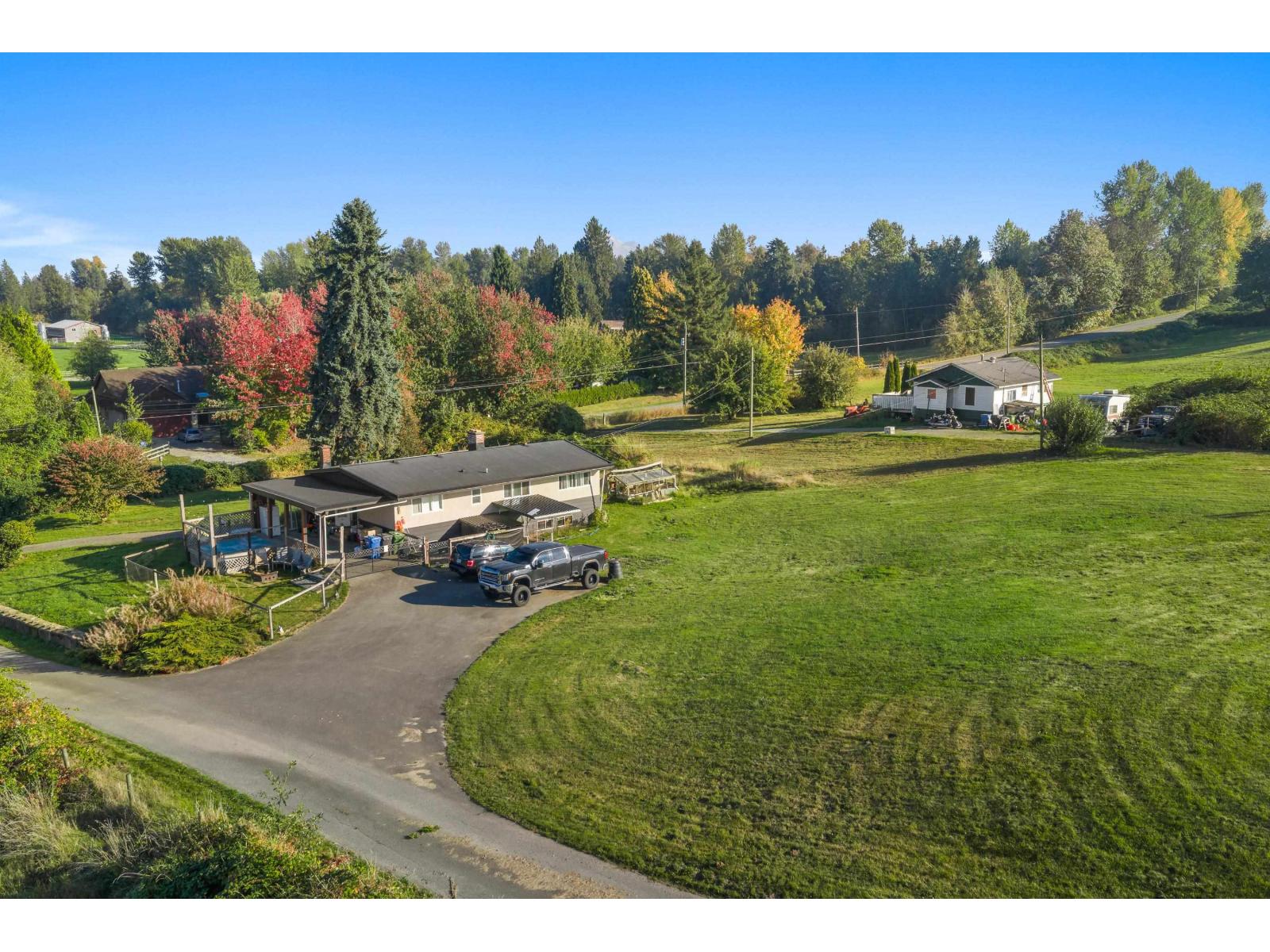 6077 Ross Road Property Photo 6