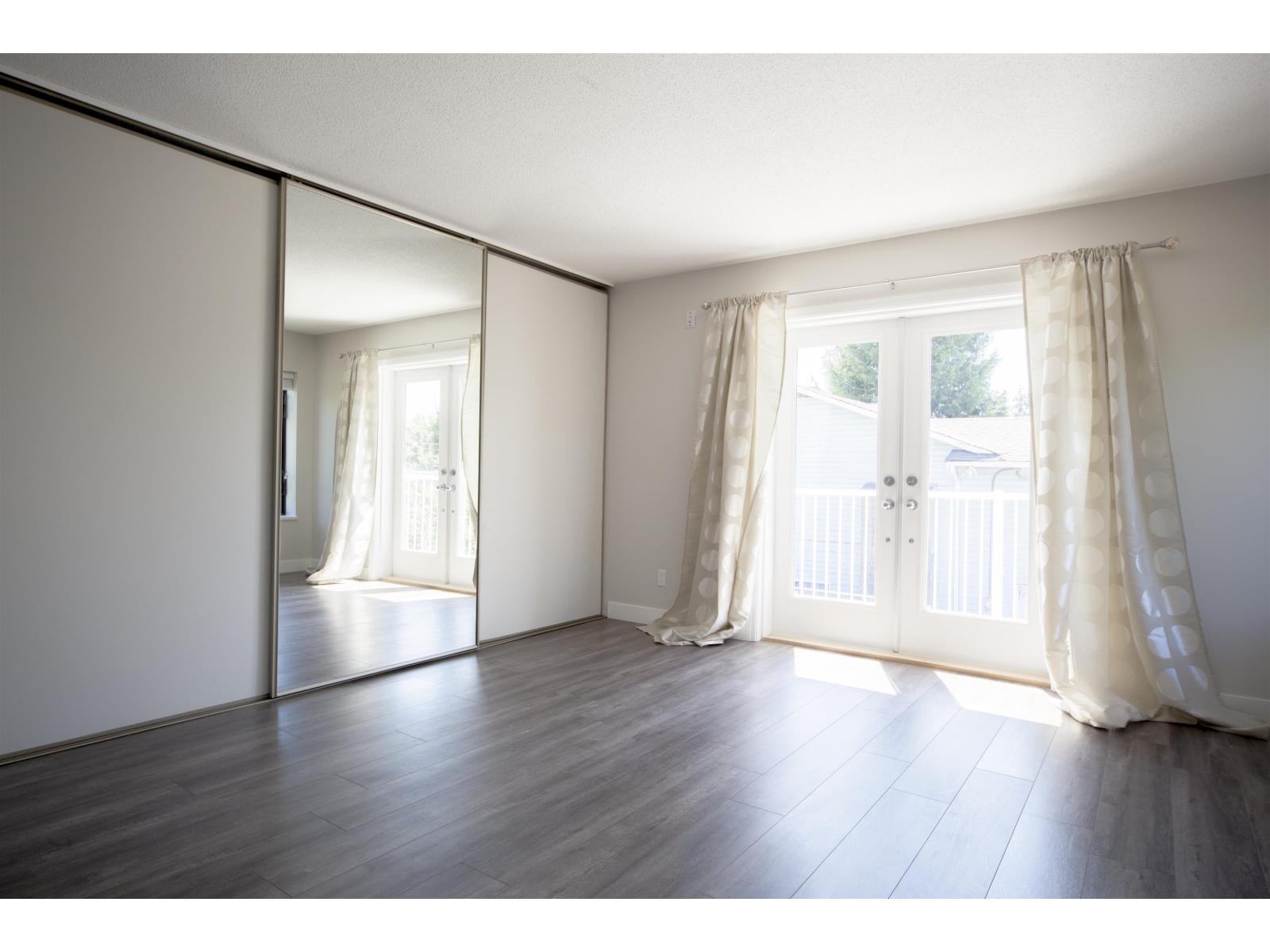 11604 75a Avenue Property Photo 3