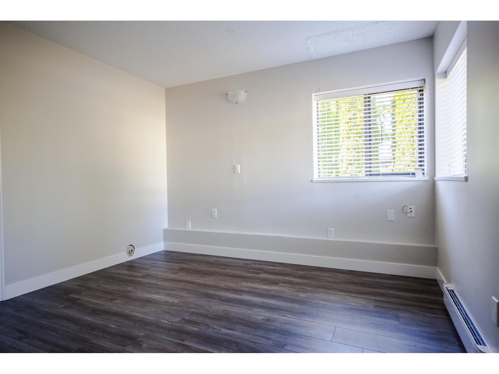 11604 75a Avenue Property Photo 5