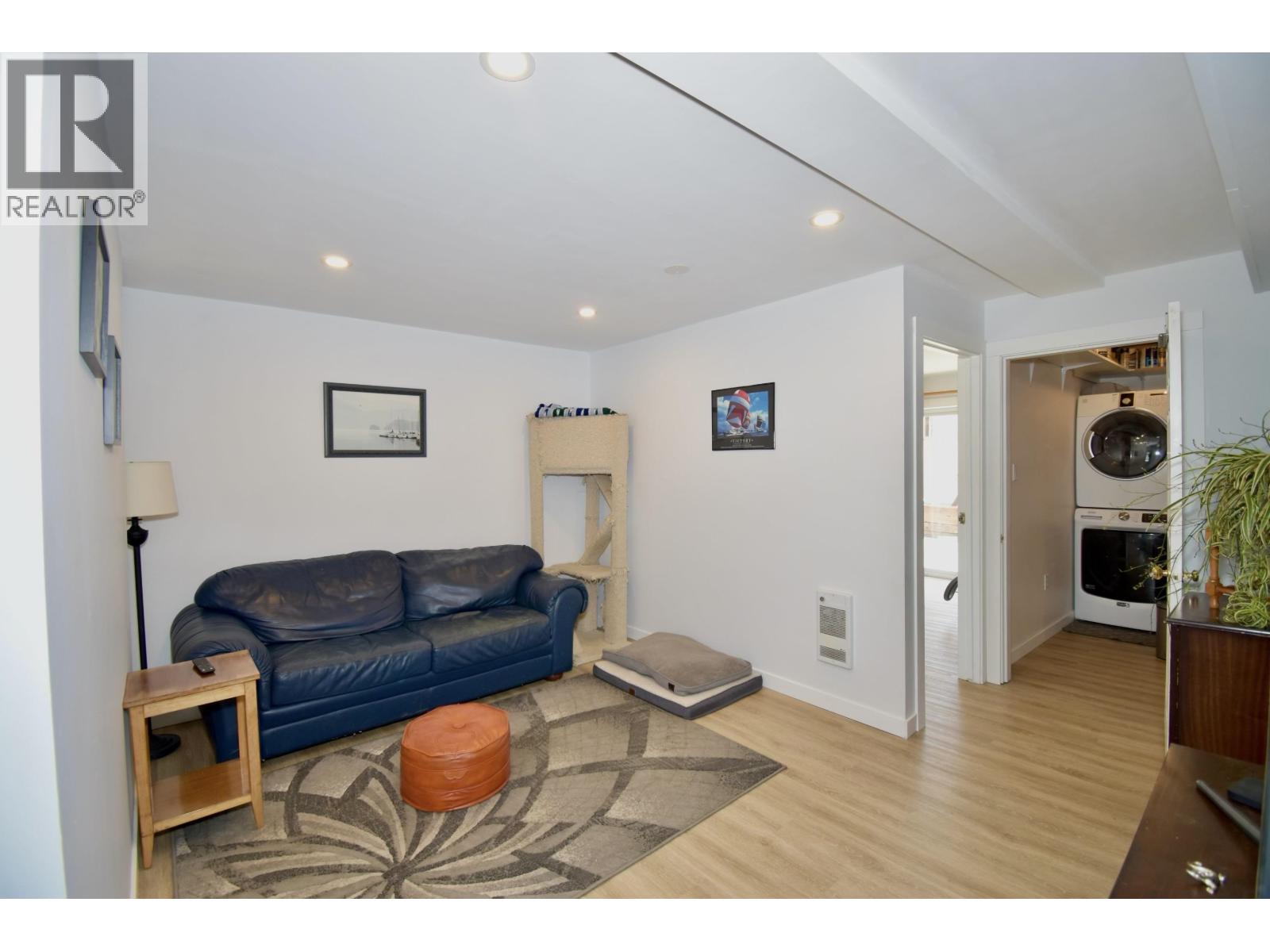 1822 Hall Road Property Photo 7