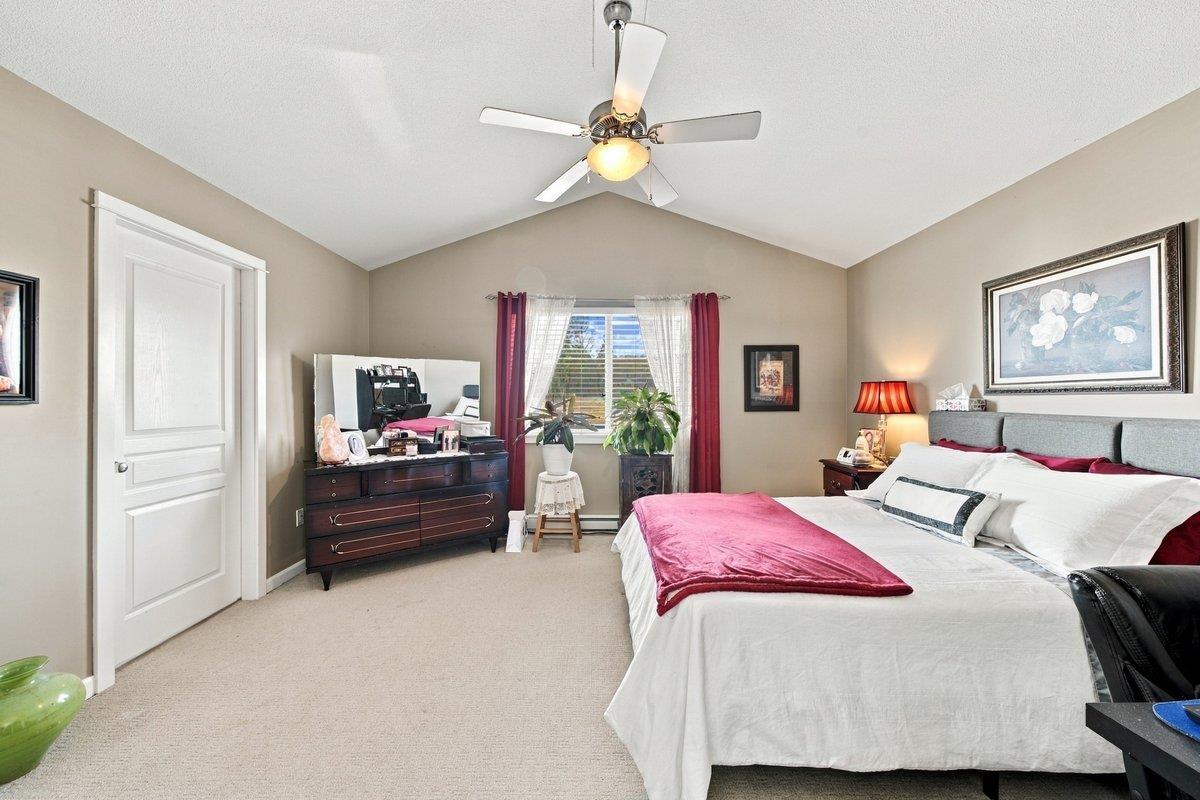 18589 67 Avenue Property Photo 14