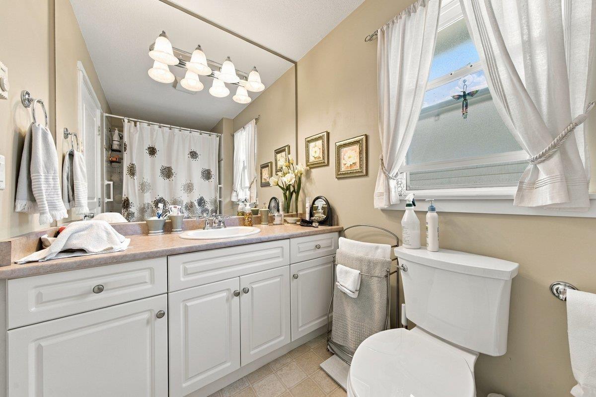 18589 67 Avenue Property Photo 15