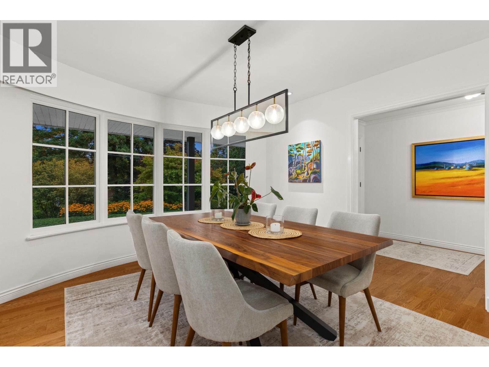 885 Margaree Place Property Photo 4
