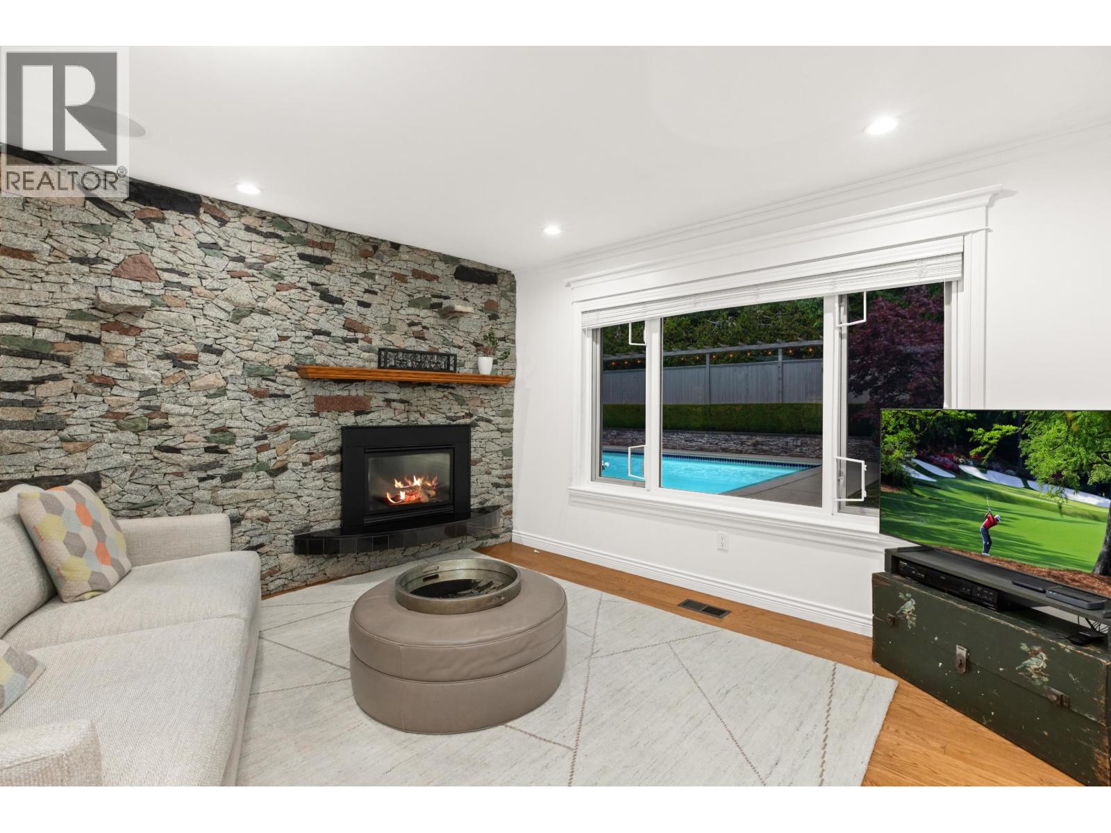 885 Margaree Place Property Photo 12