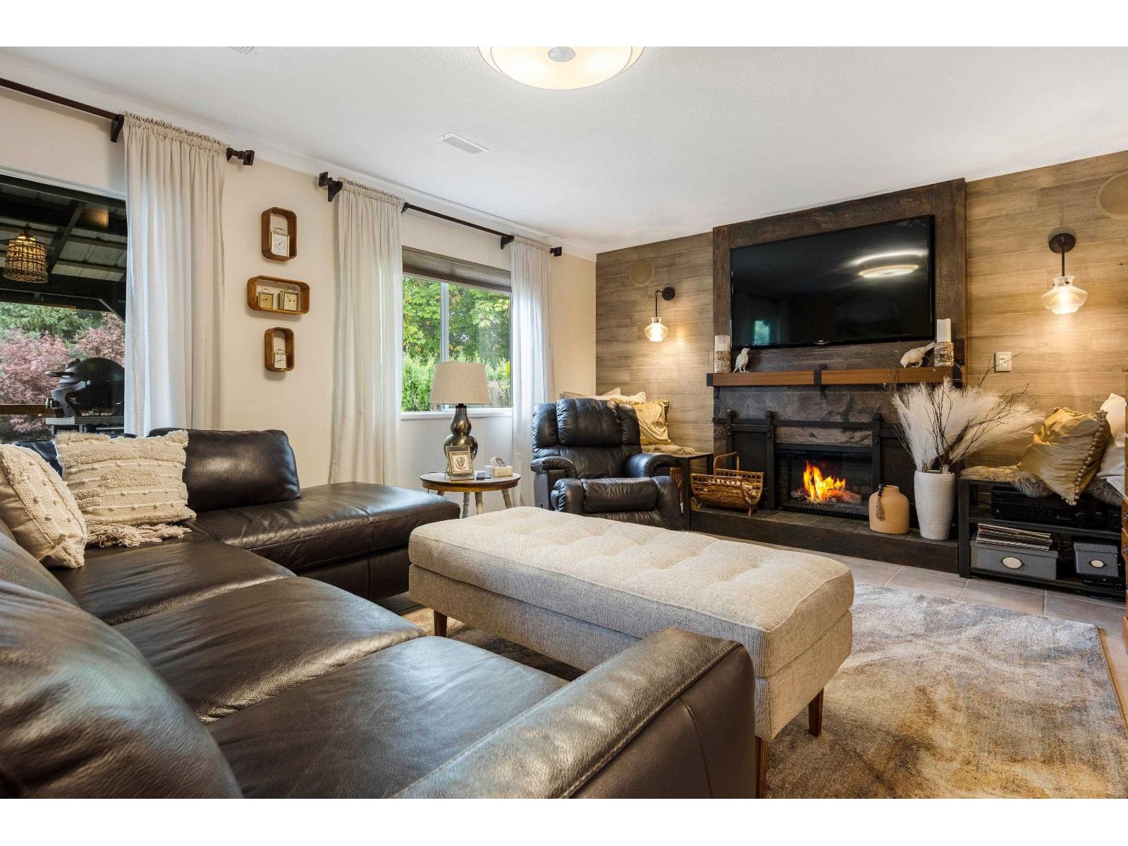 3631 Walden Street Property Photo 15