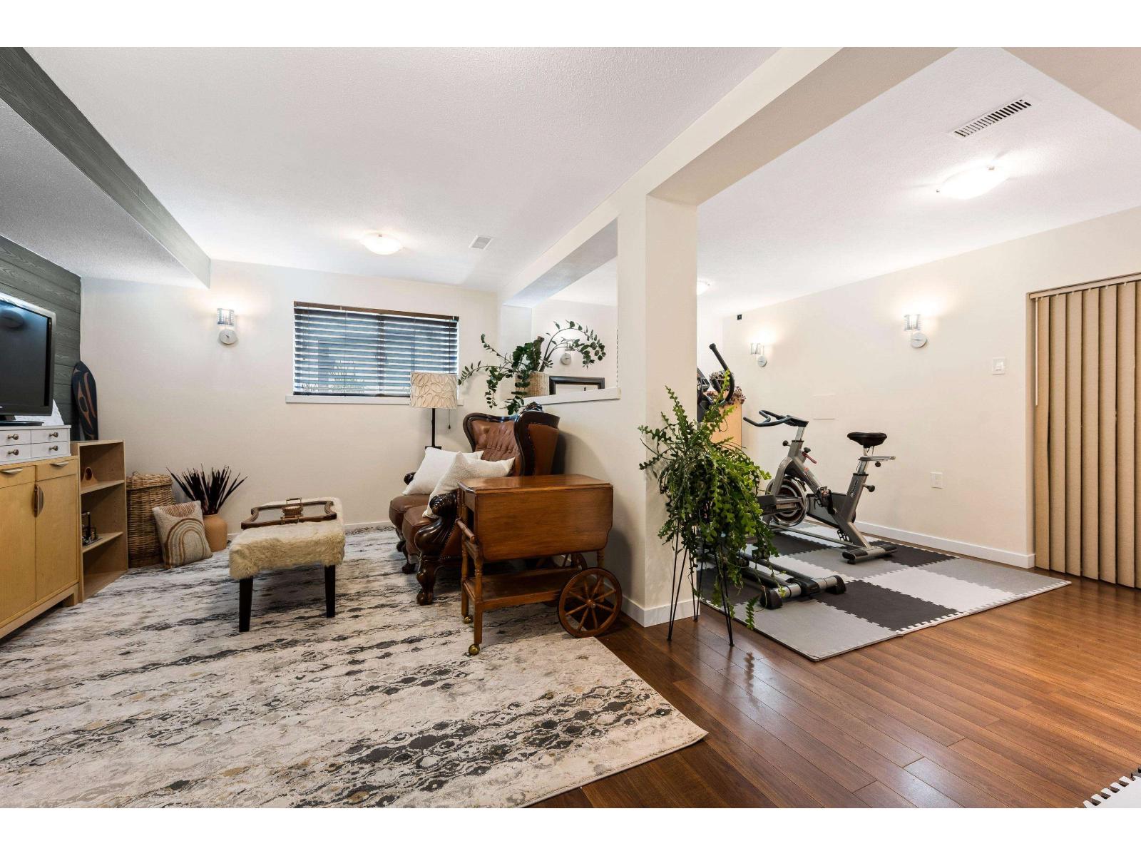 3631 Walden Street Property Photo 27